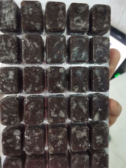 Hrana congelata larve de țânțari cu vitamime