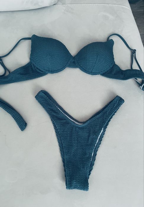 Нови Бански костюми