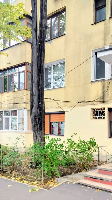 Apartament 2 camere semidecomandat