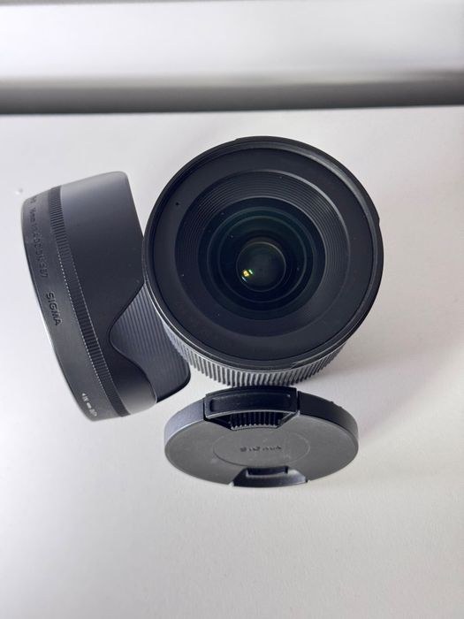 Продам объектив sigma 16mm 1.4 для Sony E
