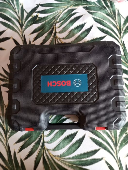 Шуруповёрт бесщеточный новый