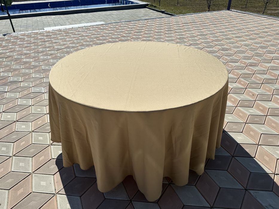 Masa 150 diametru +fata de masa