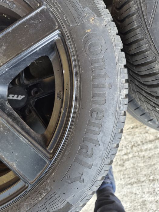 Pentru eliberarea spațiului acasă se vând 4 jante pe 16