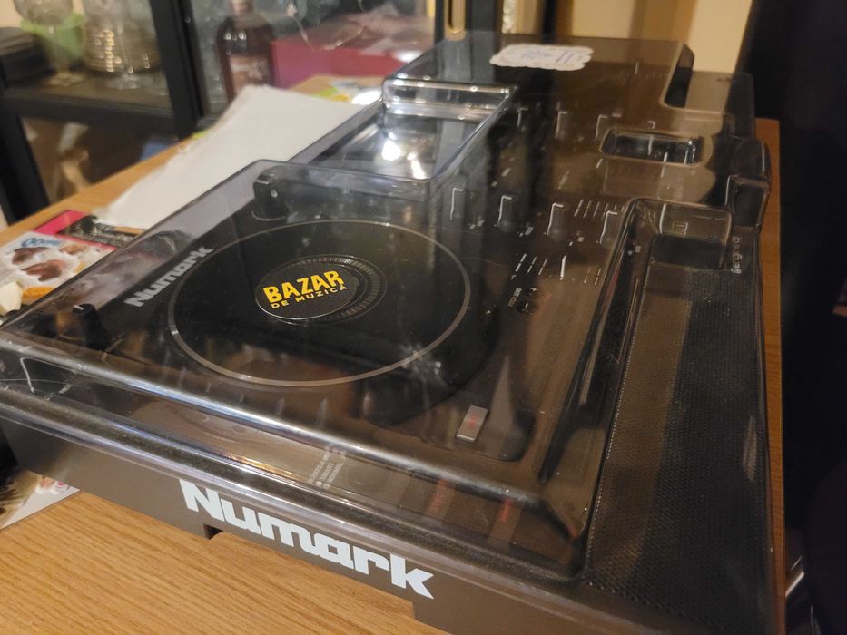 Consola Numark Mixstream Pro Go de vanzare