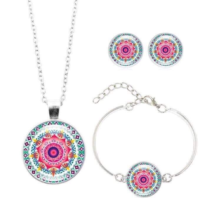 Разпродажба на бижута по 2,5€