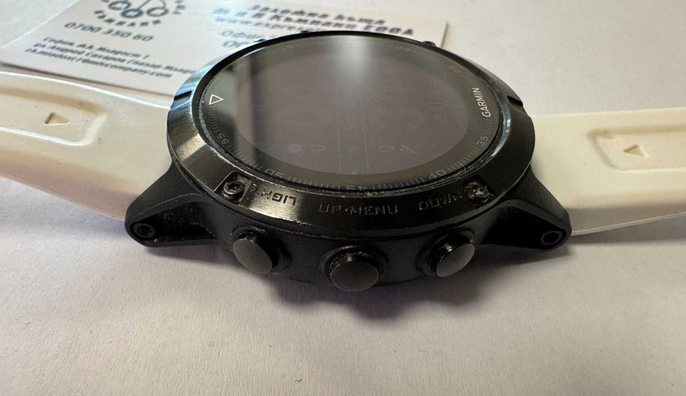 Часовник Garmin Fenix 5