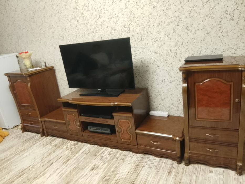 Продам для гостиной горку