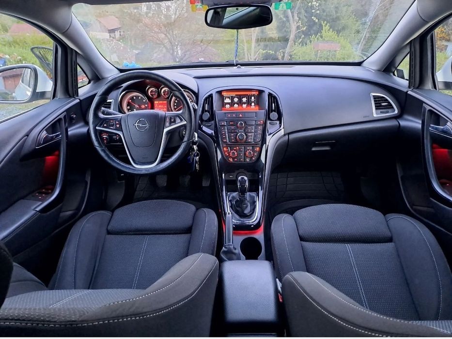 Opel Astra J Euro 5