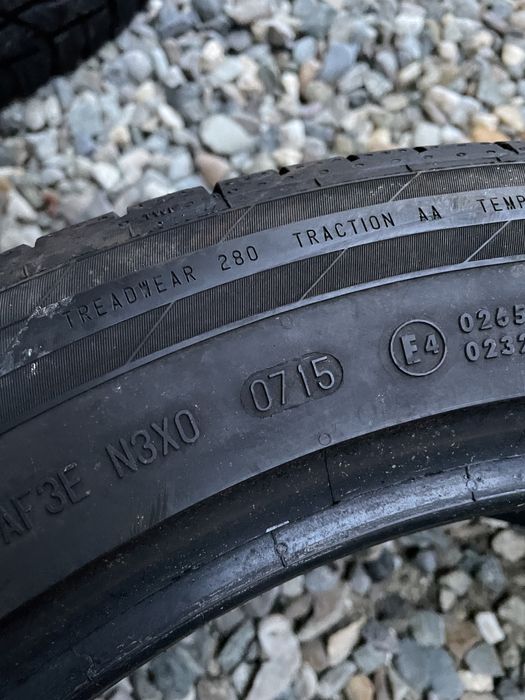 Anv vara 255/45/19 Continental