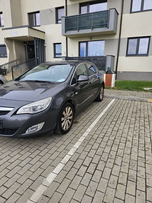 Opel Astra J 1.7 CDTI Cosmo