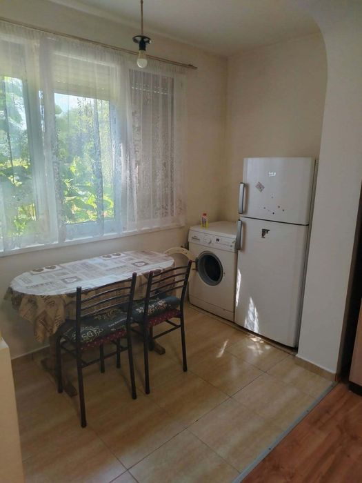 Дава се под наем Двустаен апартамент в Пловдив, Тракия - 60 кв.м за 270 € - Снимка #3