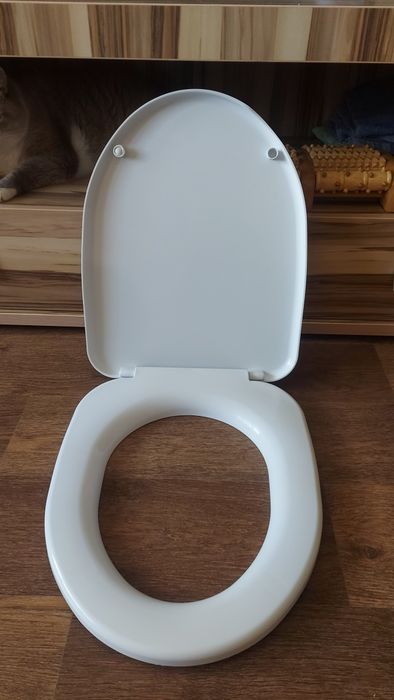 Продам сиденье для унитаза.