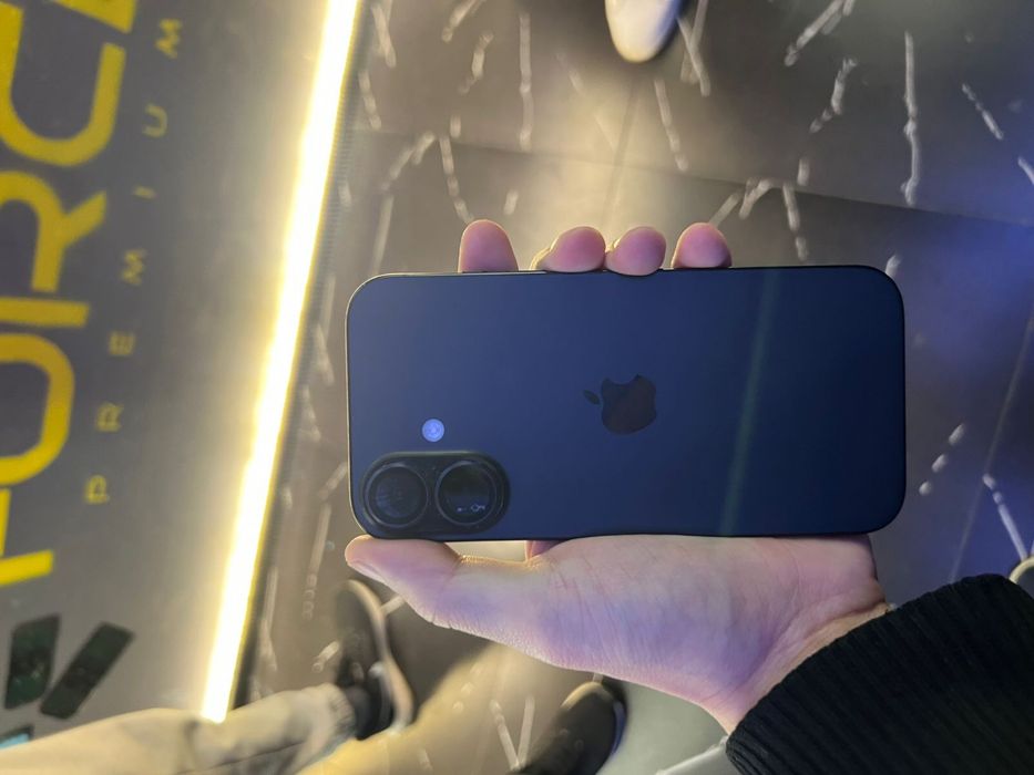 iphone 16 256гб 90%