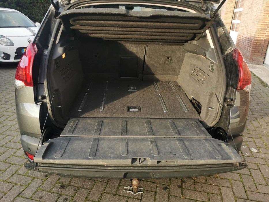 Peugeut 3008 hibrid