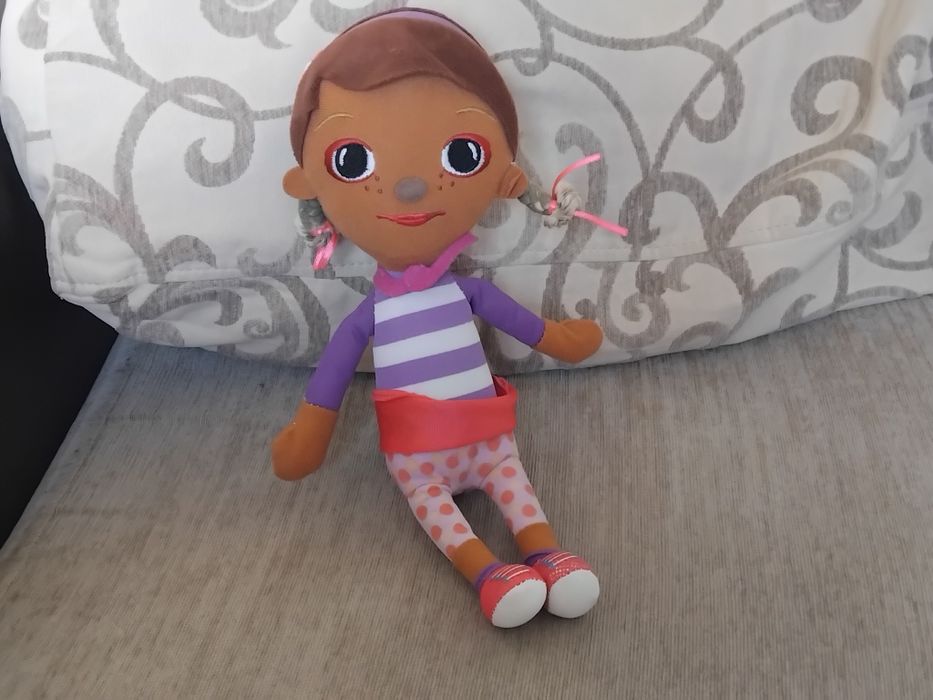 Продавам страхотна детска плюшена кукла! Търсите идеалния подарък