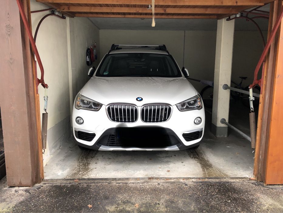 X1 xDrive 20 i xLine carlig LED Navi HiFi WLAN