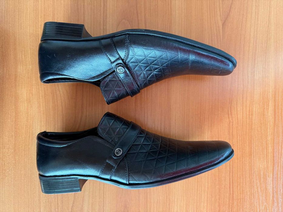 Мъжки официални обувки – естествена кожа, номер 40