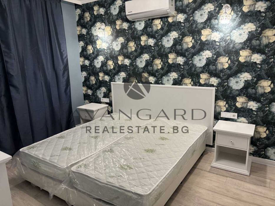 Продава се Четиристаен апартамент в Пловдив, Христо Смирненски - 90 кв.м за 2167 €/кв.м - Снимка #4