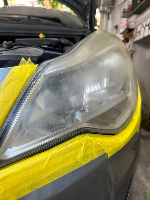 Полиране на фарове и защитно фолио