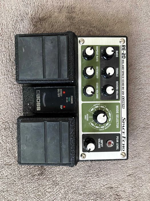 Китарен ефект / Boss RE-20 Space Echo /  Tape Delay & Reverb
