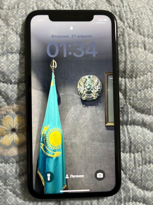 Продается айфон хр