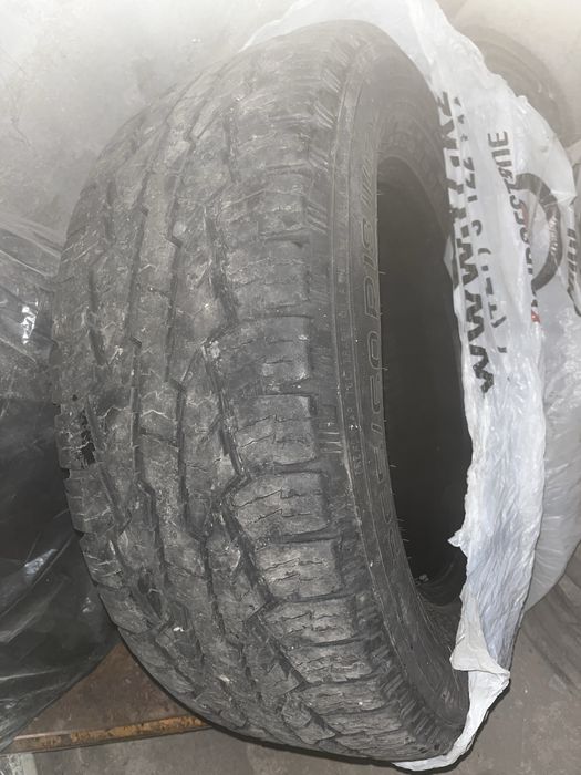 Продам резину nokian AT 265/60/18
