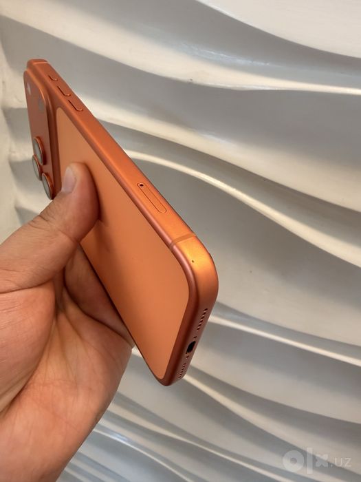 Iphone 17pro max Orange