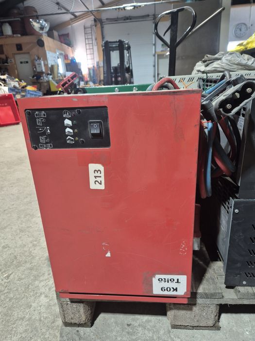 Statie incarcare baterii stivuitor, liza