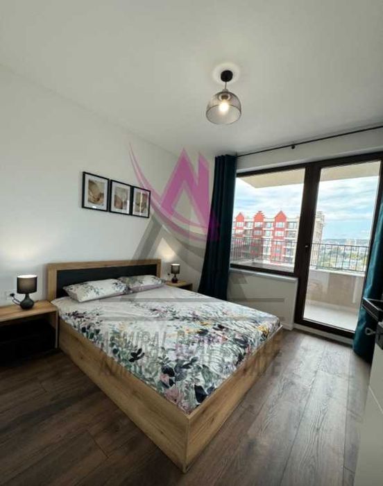 ЛУКСОЗЕН ДВУСТАЕН+ Паркомясто- Победа