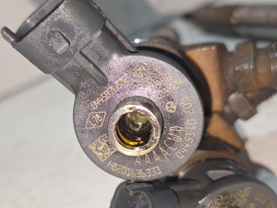 Injector Renault 1.5 Dci cod 0445110800 H8201636333