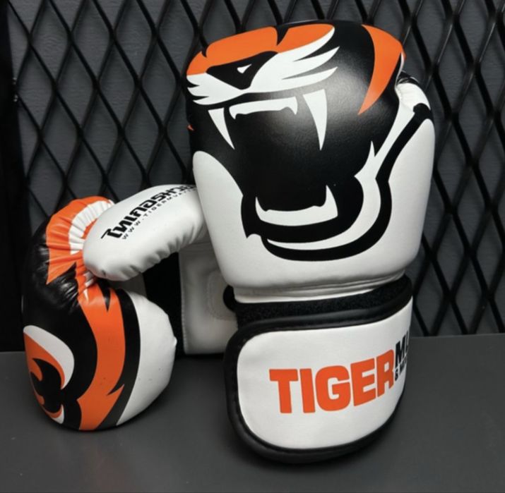 Боксерские перчатки TIGER