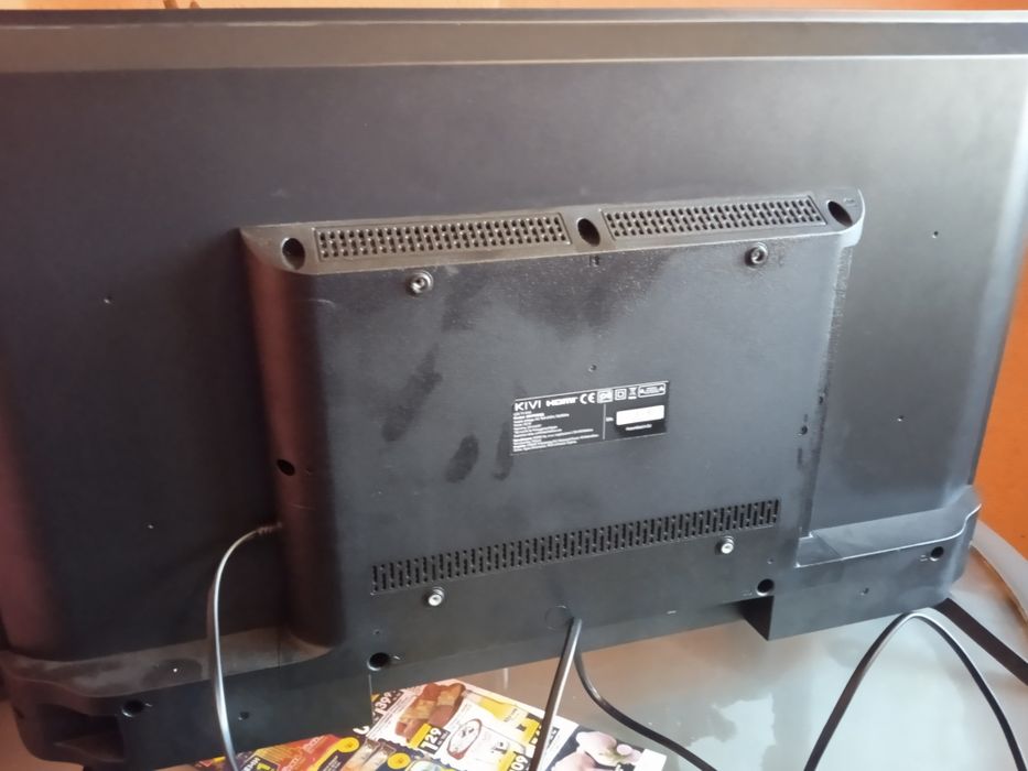 Лед телевизор 32 инча KIVI