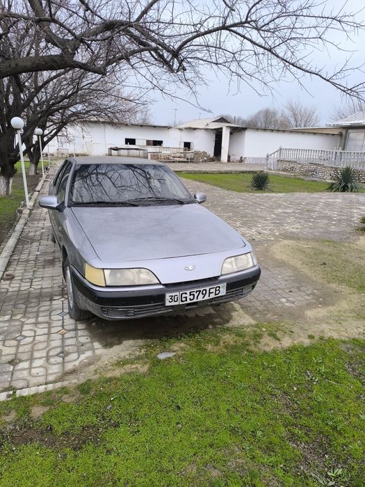 Эсреро Daewoo машина