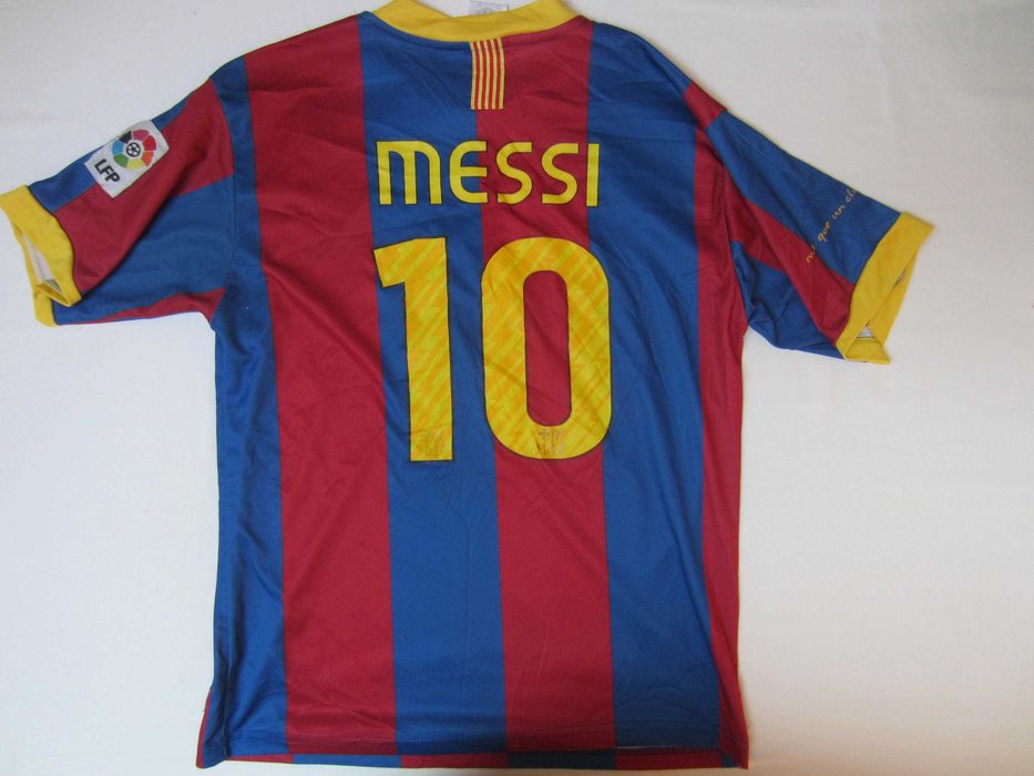 Tricou fotbal copil, Messi, Barcelona, masura S, Nike poliester produs oficial Barcelona stare f. buna