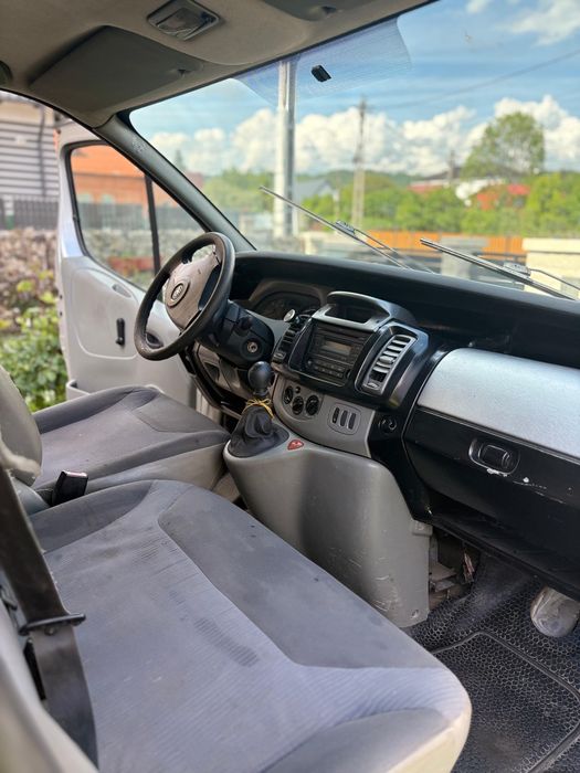 Opel vivaro renaul trafic lung