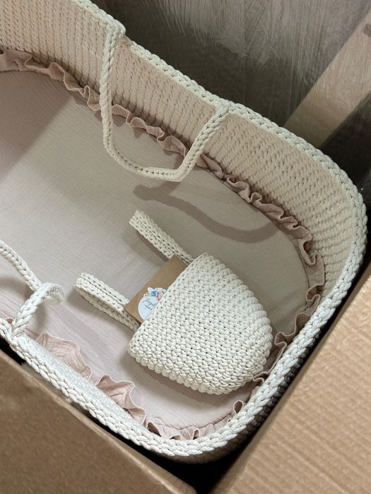 Вязаная люлька и кокон