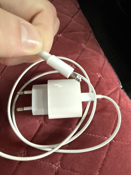 Зарядка на айфон (оригинл)