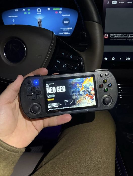 Игровая приставка, портотивная консоль, 64GB модель U8 оригинал