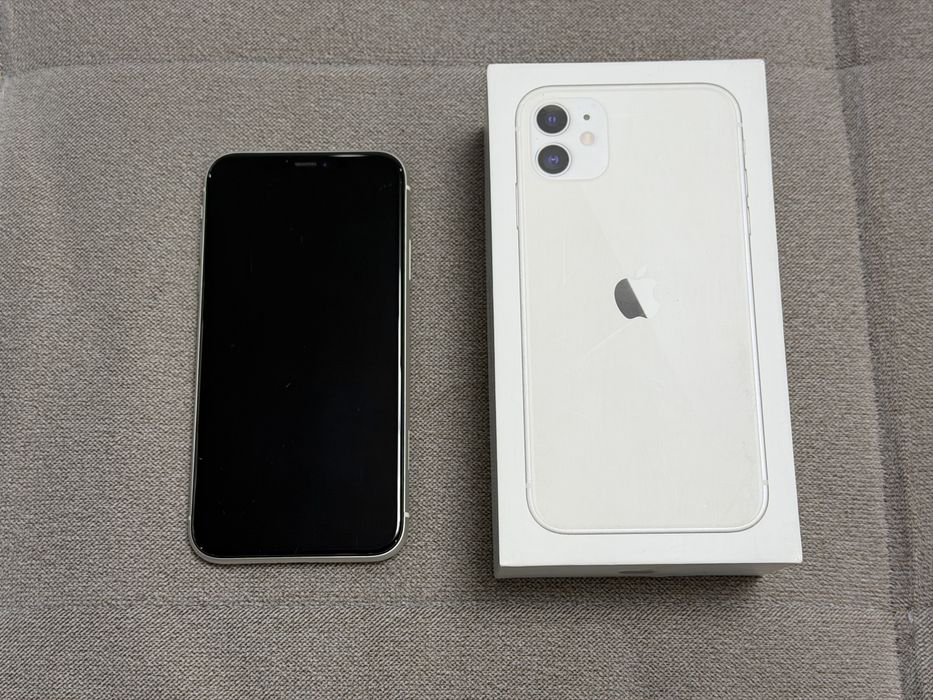iPhone 11 64 GB (белый)