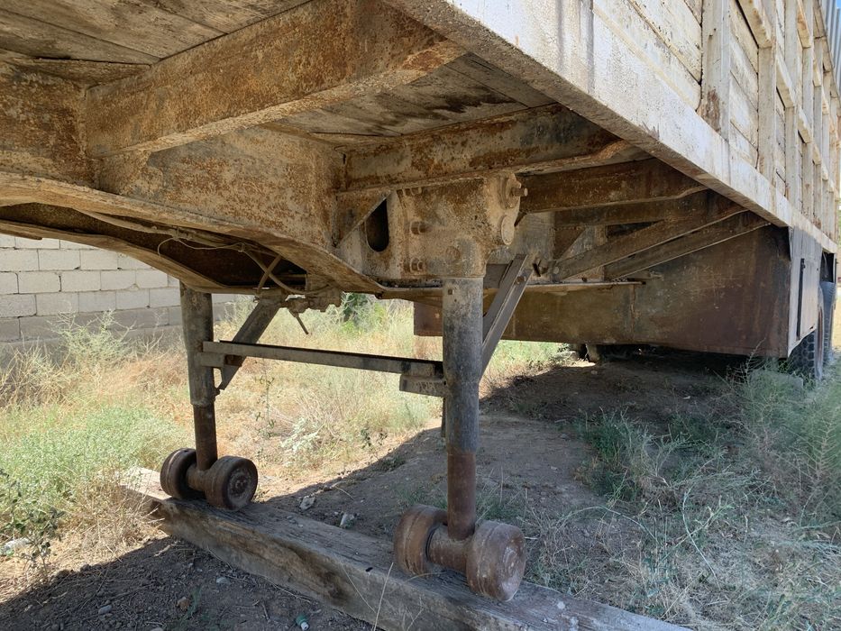 Полуприцеп бортовой