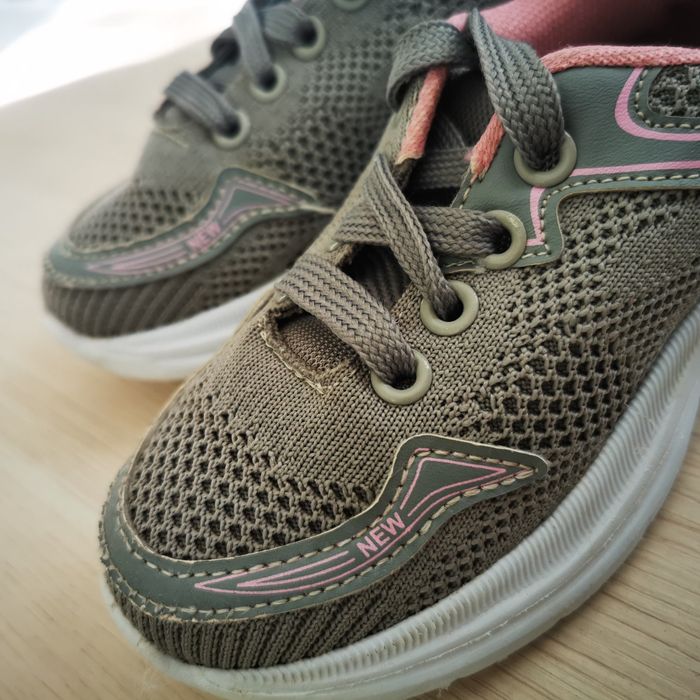 Кроссовки детские для девочки