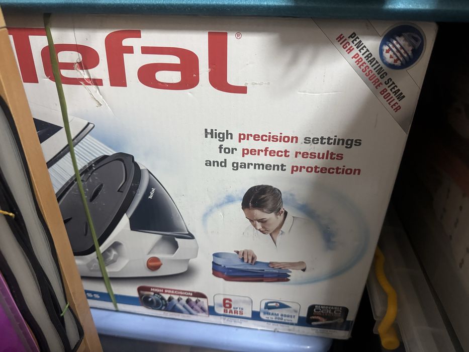 Statie pentru calcat Tefal