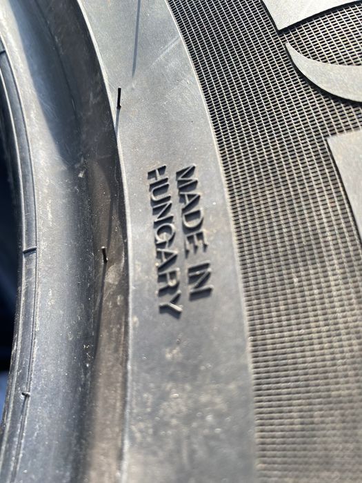 Шины 255/60/18 пара бу