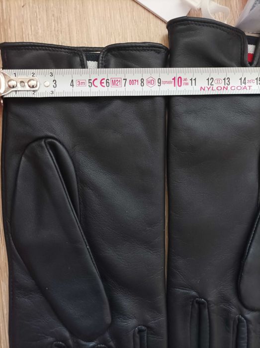 Tommy Hifiger нови ест.кожа ръкавици