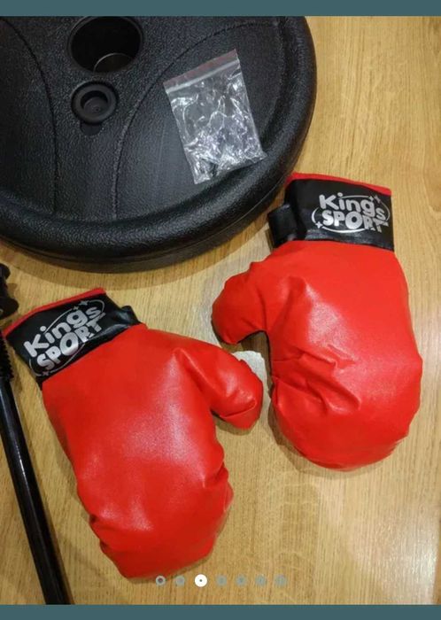 Боксова круша с ръкавици (нови)