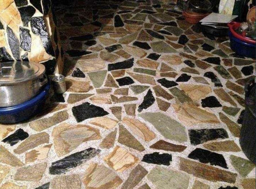 Vând si montez piatră