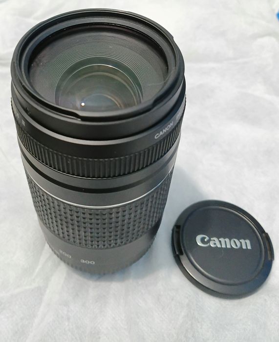 Canon EF 75-300mm