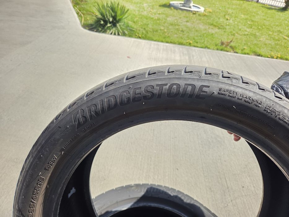 Anvelope vara 225/45 R18