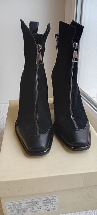 Продам  батильоны. Натуральные, земисизонные.