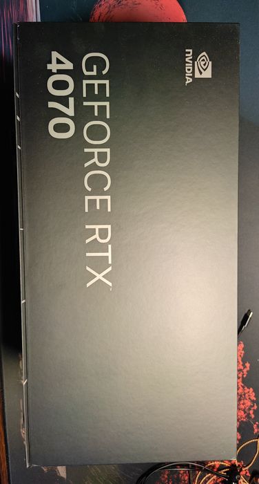 Видеокарта NVIDIA GeForce RTX 4070 12 GB Founders Edition